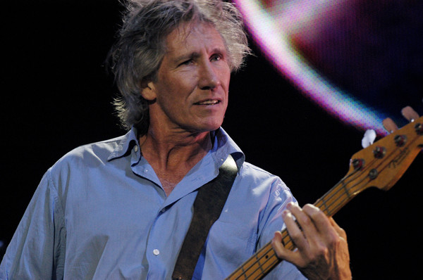 Roger Waters 4-5